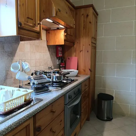 Bay Beachside Apartamento Xlendi