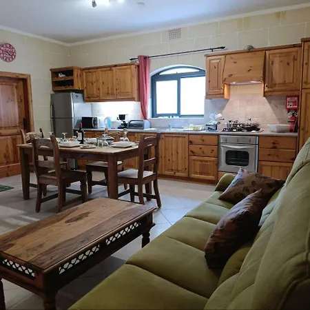 Bay Beachside Apartamento Xlendi