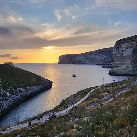 Daire Bay Beachside Xlendi