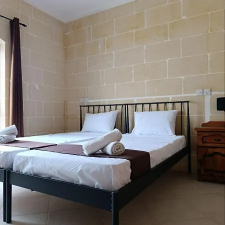 Bay Beachside Daire Xlendi