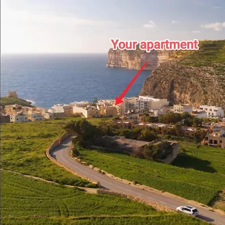 Bay Beachside Xlendi